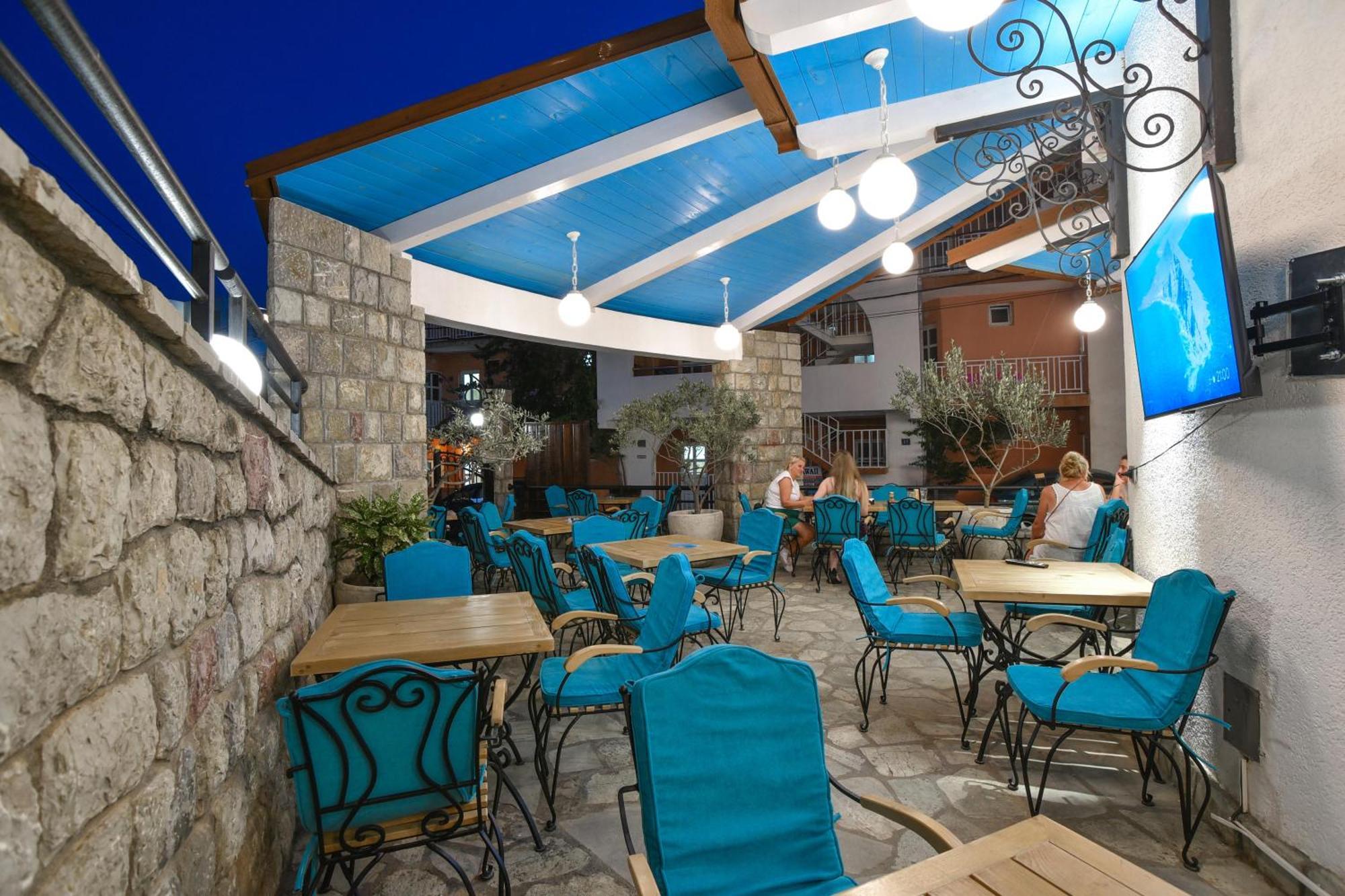 Hotel Galeb Canj Exterior photo
