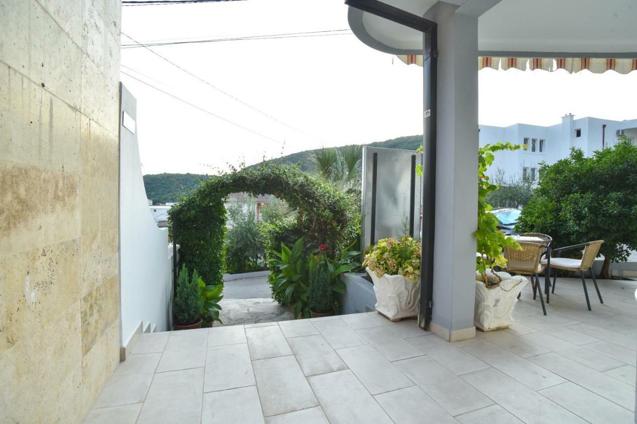 Hotel Galeb Canj Exterior photo